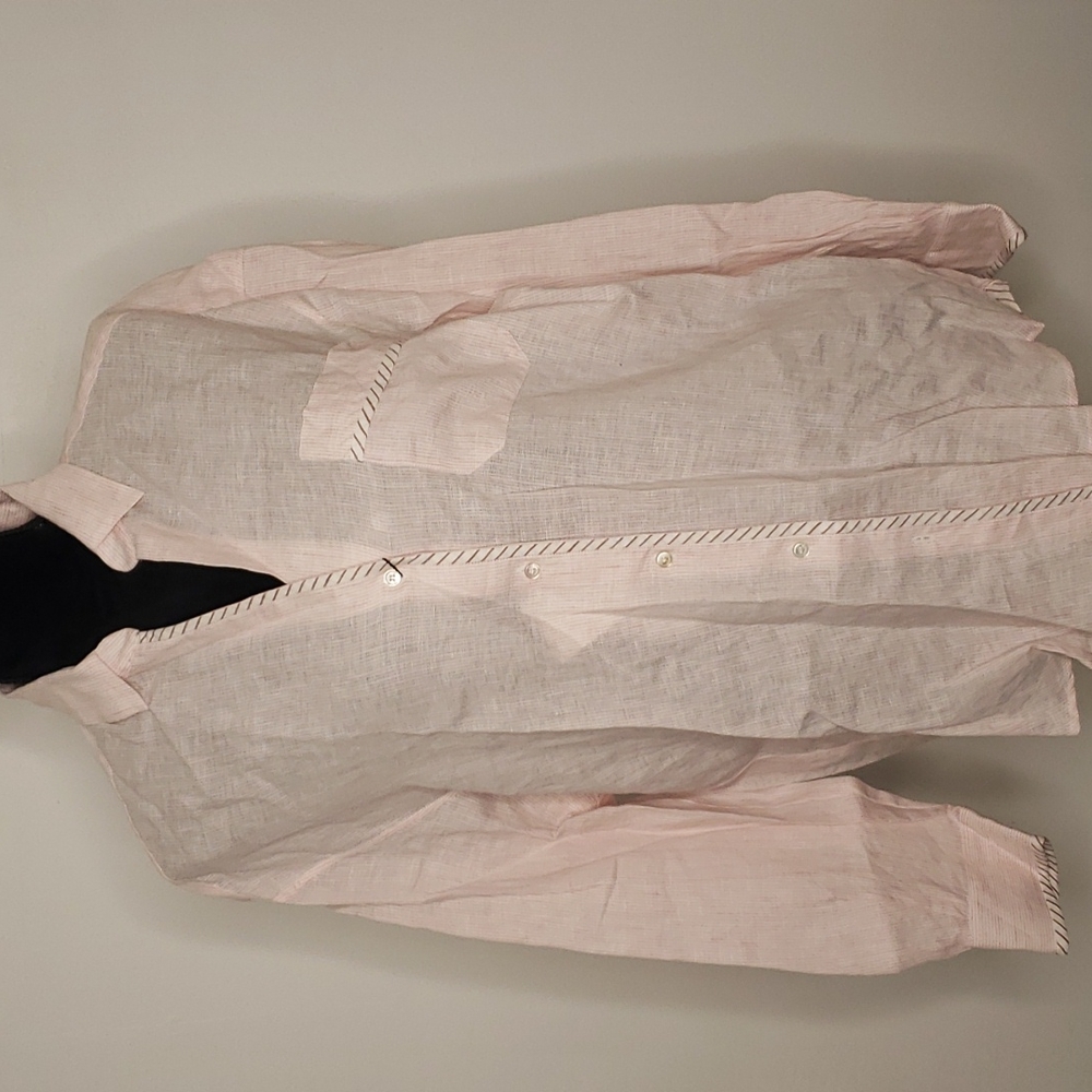 VIADANA Long Sleeve pink button up Blouse size 6-8 but can fit